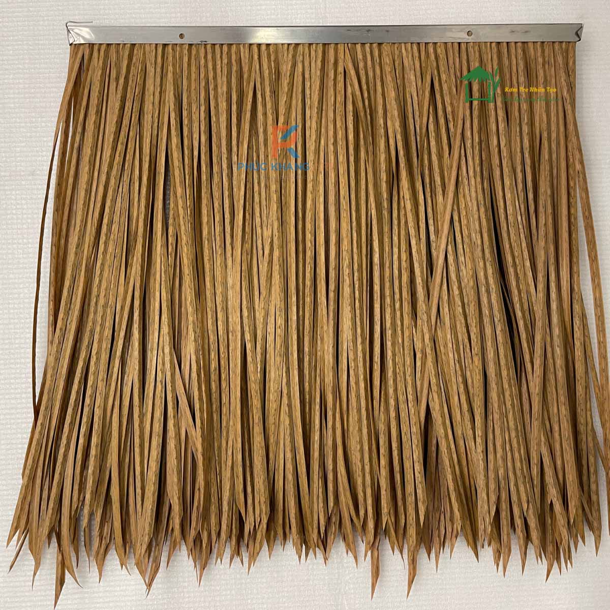 Rơm Nhân Tạo 9 Tấm rơm nhân tạo màu vàng xám, nẹp inox
