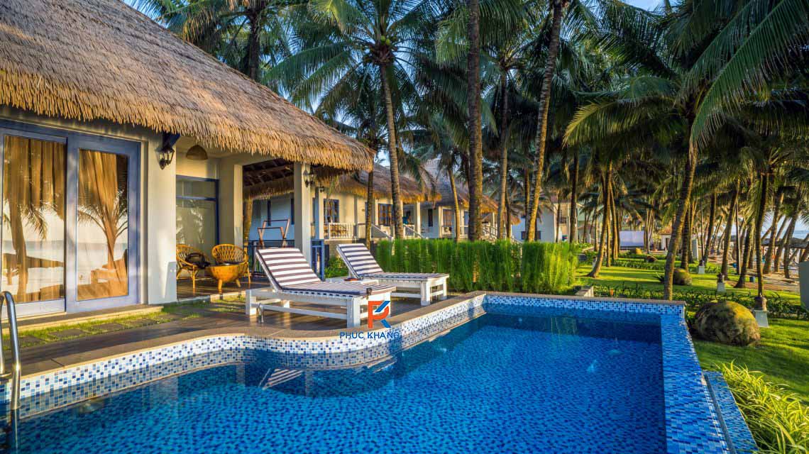 L’AZURE RESORT & SPA VÀ MÁI RƠM NHÂN TẠO | RƠM NHỰA NHÂN TẠO TẠI PHÚ QUỐC 2025 2 Lớp mái nhân tạo đem lại vẻ đẹp truyền thống