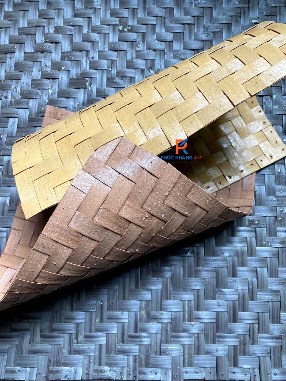 Cót nhân tạo có nhiều màu sắc