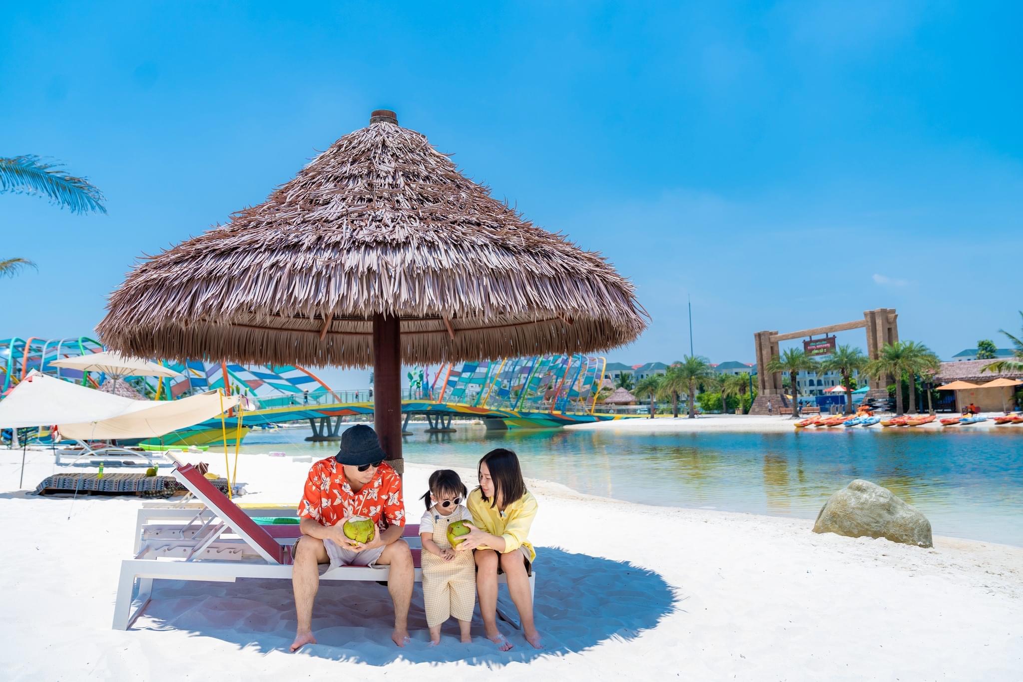 Lý tưởng cho quán café sân vườn, homestay hay khu resort. Thiết kế mái hình nón, kết hợp bàn ghế tre mây tạo cảm giác thư giãn, gần gũi thiên nhiên.