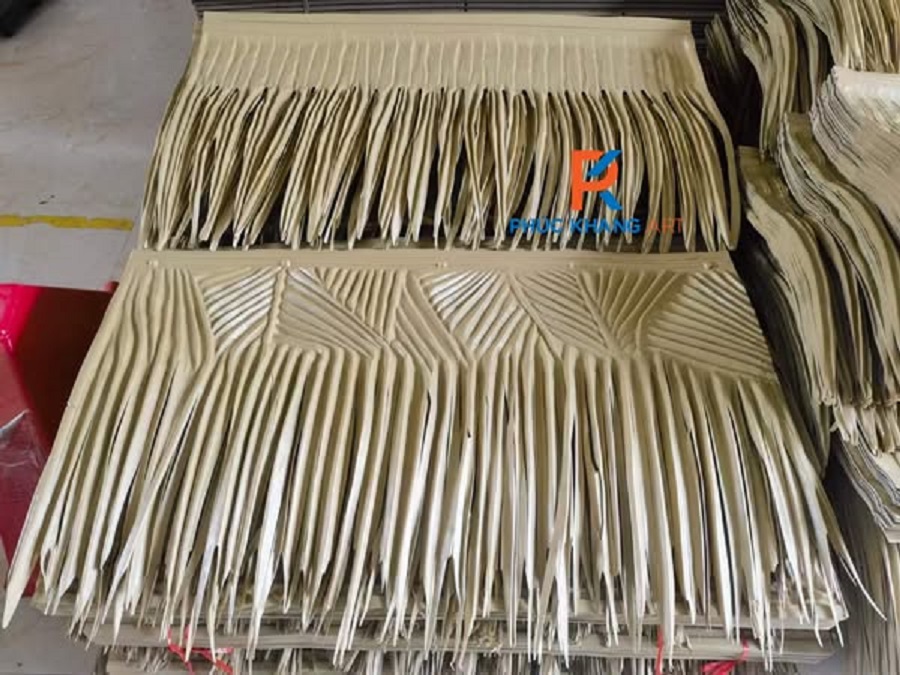 6 Câu Hỏi Thường Gặp Khi Chọn Mái Lá Nhân Tạo Cho Công Trình 3 Tấm là dừa nhân tạo tích hợp tính năng chống dột