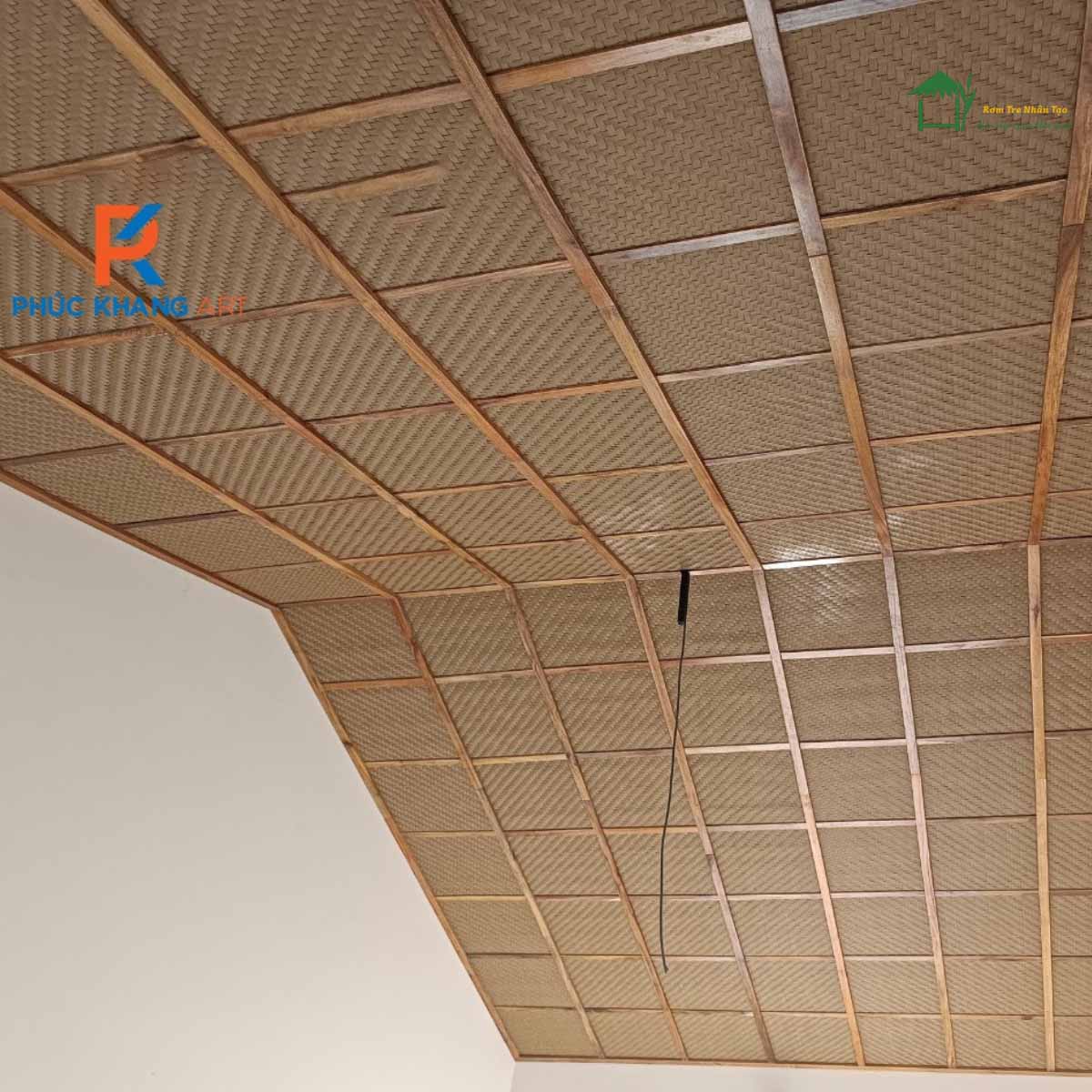 Thi công cót ép nhựa trang trí trần thạch cao
