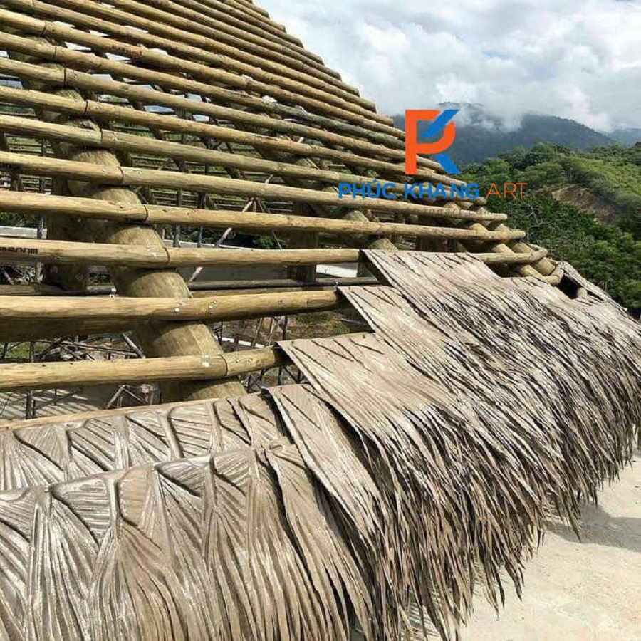 Thi công tấm lá dừa nhân tạo
