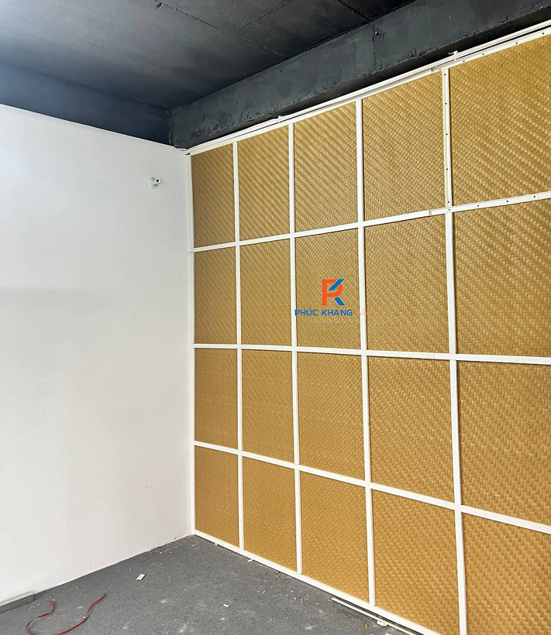 Bỏ Trần La Phông Nhựa, Chọn Mành Cói Nhân Tạo – 7 Lợi Ích Bạn Không Nên Bỏ Qua 6 Công trình dùng cót ép dựng vách ngăn