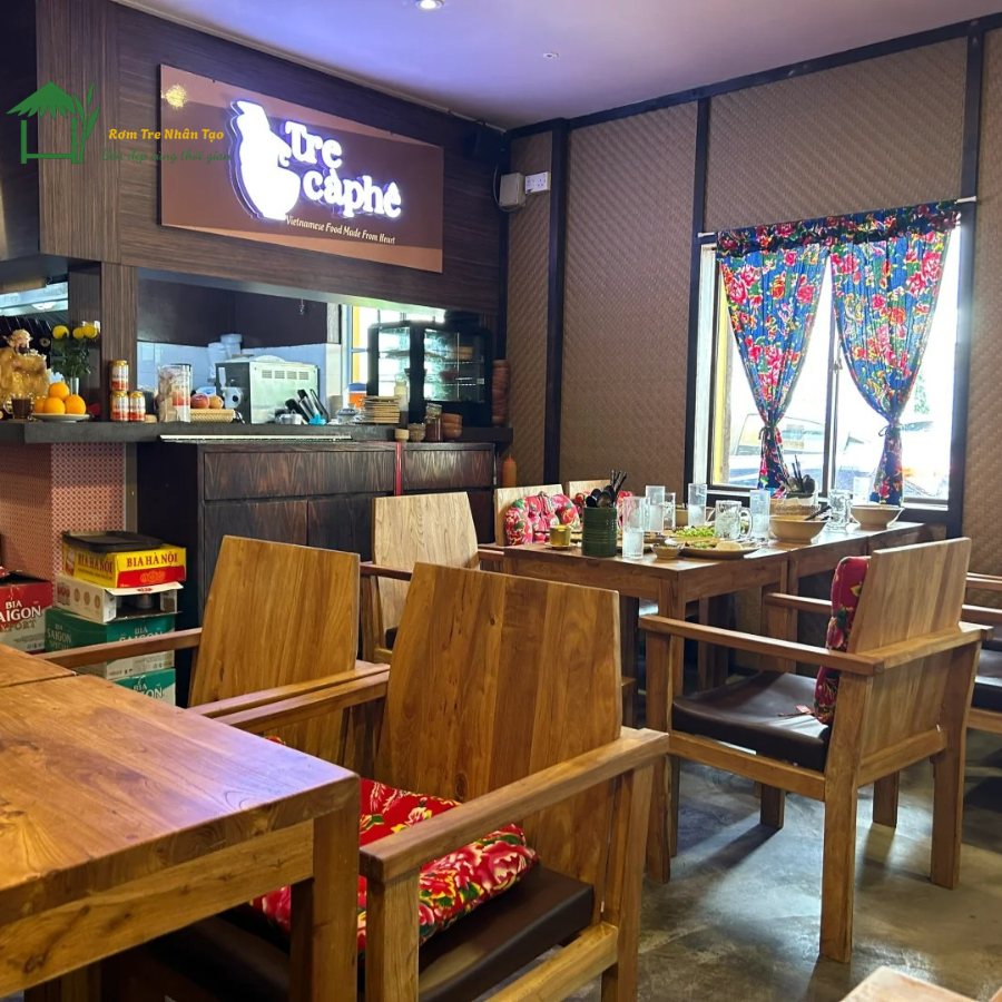 Trang trí nội thất quán cafe bằng vách cót ép và nội thất gỗ