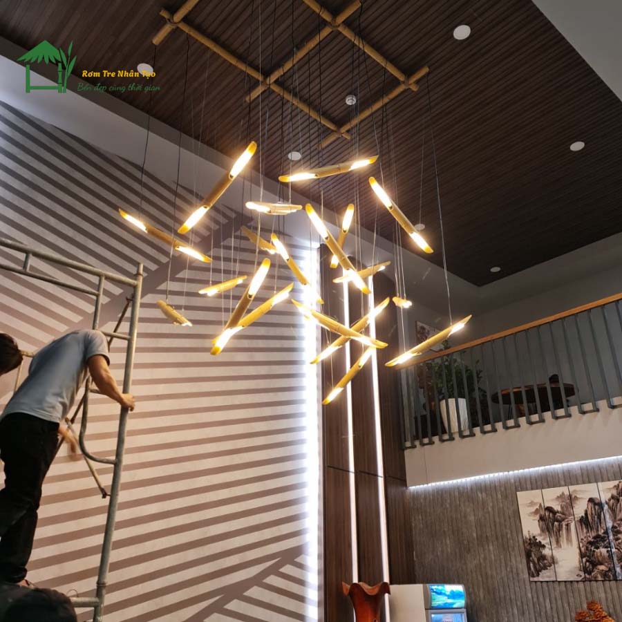 Decor đèn trần từ ống tre nhân tạo