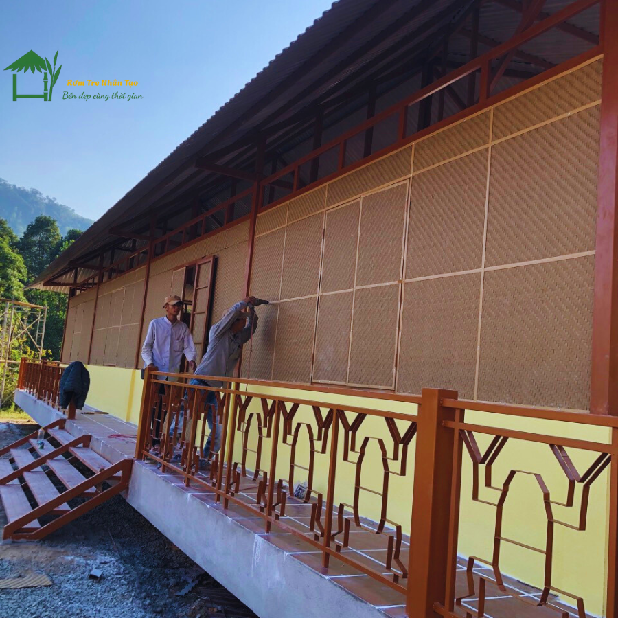 Vách cót ép làm mặt tiền nhà hàng, quán ăn