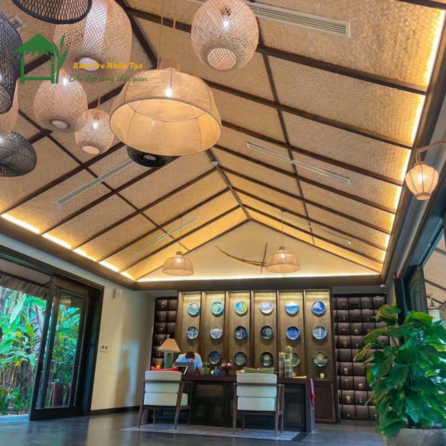 6 Lý Do Vì Sao Cót Ép Decor Được Ưa Chuộng Tại Các Quán Cà Phê Quảng Ninh? 1 Trần cót ép nhân tạo