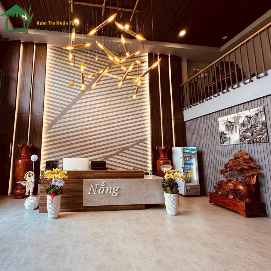 Trang trí nội thất từ ống tre nhựa