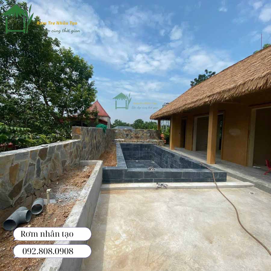 KHÔNG GIAN PHÍA TRƯỚC NHÀ CỔ