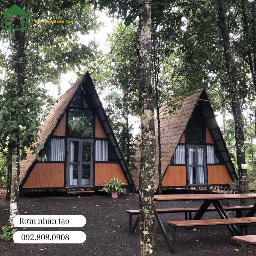 Lều GlampingDạng mái nhọn hình chóp, chống thấm và thẩm mỹ cao.