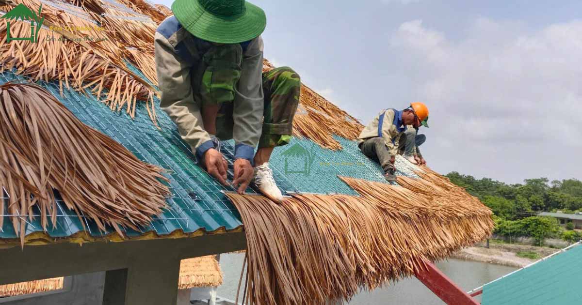 Cách lợp mái rơm nhựa