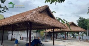 RƠM NHỰA NHÂN TẠO TẠI ẨM THỰC LÀNG SEN VẠN PHÚC