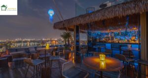 Ba Dinh Rooftop mang phong cách độc đáo với rơm nhân tạo